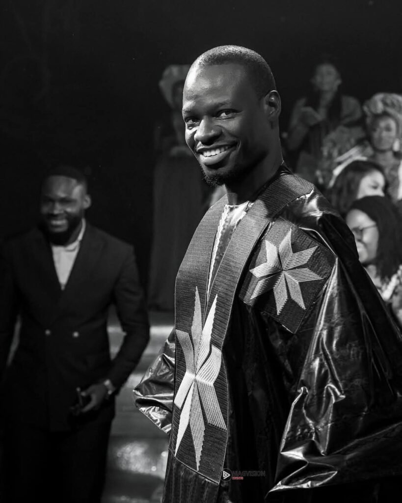 Héritage Couture célèbre un quart de siècle de succès avec un défilé glamour
