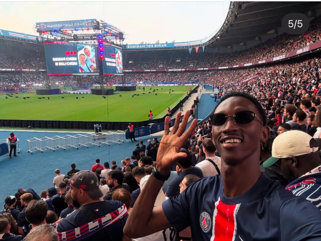 Malaw Pikine présent pour la victoire du PSG au Parc des Princes